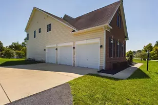 14601 Driftwood Rd, Bowie, MD 20721 - Photo 2