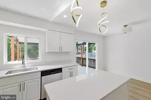 5919 Crown St, Capitol Heights, MD 20743 - Photo 8