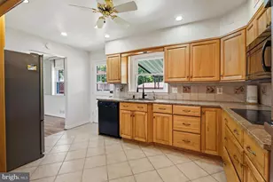 910 Luray Pl, Hyattsville, MD 20783 - Photo 18