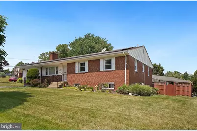 910 Luray Place, Hyattsville, MD 20783 - Photo 2