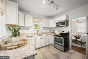 4911 Ravenswood Rd, Riverdale, MD 20737 - Photo 10