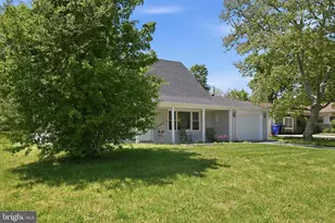 4412 Orangewood Ln, Bowie, MD 20715 - Photo 4