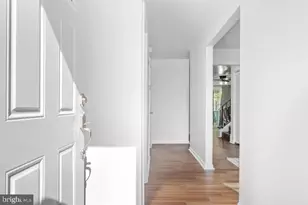 7714 Merrick Ln, Landover, MD 20785 - Photo 4