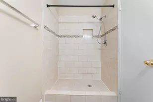 7714 Merrick Ln, Landover, MD 20785 - Photo 18