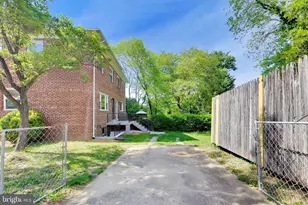 864 Neptune Ave, Oxon Hill, MD 20745 - Photo 24