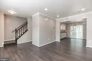 1652 Willowwood Ct, Hyattsville, MD 20785 - Photo 2