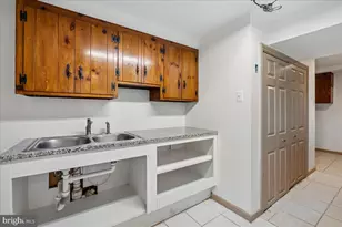 10909 Fleetwood Dr, Beltsville, MD 20705 - Photo 16