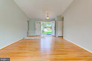 6628 Adrian St, Hyattsville, MD 20784 - Photo 8