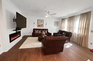 1113 Gateway Park Ct, District Heights, MD 20747 - Photo 10