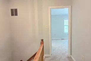 7266 Mahogany Dr, Hyattsville, MD 20785 - Photo 12
