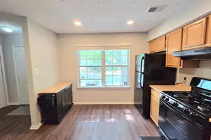 7266 Mahogany Dr, Hyattsville, MD 20785 - Photo 4