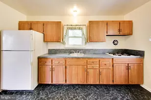 4206 Lyons St, Temple Hills, MD 20748 - Photo 10