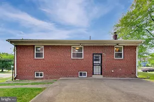 4206 Lyons St, Temple Hills, MD 20748 - Photo 32