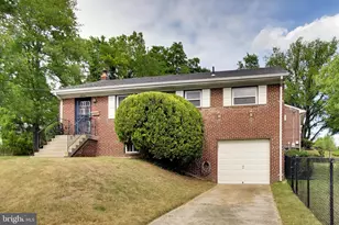 4206 Lyons St, Temple Hills, MD 20748 - Photo 2