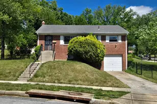 4206 Lyons St, Temple Hills, MD 20748 - Photo 2