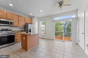 702 Anoosh Ct, Upper Marlboro, MD 20774 - Photo 12