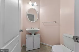 702 Anoosh Ct, Upper Marlboro, MD 20774 - Photo 16