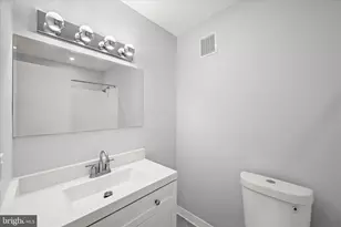 7967 Riggs Rd, Hyattsville, MD 20783 - Photo 22