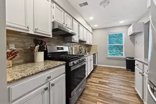 7246 Mahogany Dr, Landover, MD 20785 - Photo 6