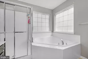 2754 Zeek Ln, Lanham, MD 20706 - Photo 12