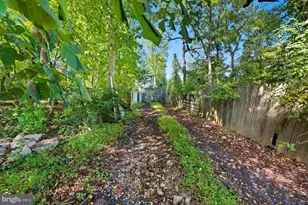 9310 Crandall Rd, Lanham, MD 20706 - Photo 6