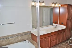 518 Rampart, Oxon Hill, MD 20745 - Photo 8