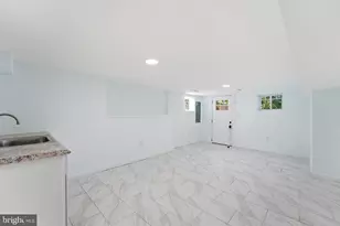5715 Tennyson St, Riverdale, MD 20737 - Photo 20
