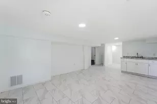 5715 Tennyson St, Riverdale, MD 20737 - Photo 20