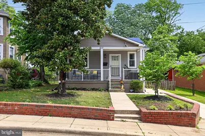 817 57th Place, Fairmount Heights, MD 20743 - Photo 2