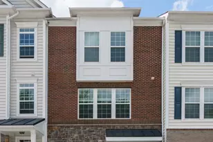 5004 Forest Pines Dr, Upper Marlboro, MD 20772 - Photo 2