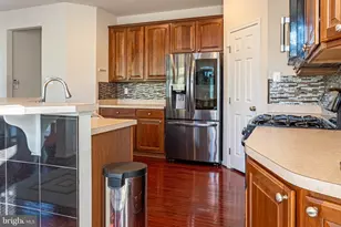 5201 Chestnut Manor Ct, Upper Marlboro, MD 20772 - Photo 8