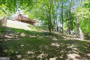 9510 Fox Run Dr, Clinton, MD 20735 - Photo 32