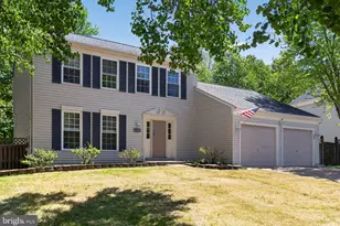 9510 Fox Run Dr, Clinton, MD 20735 - Photo 2