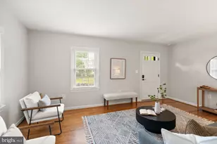 4010 74th Pl, Hyattsville, MD 20784 - Photo 8