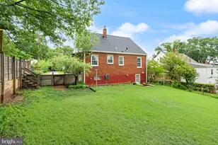 4010 74th Pl, Hyattsville, MD 20784 - Photo 36