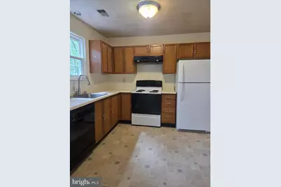 7212 Lost Spring Court, Lanham, MD 20706 - Photo 4