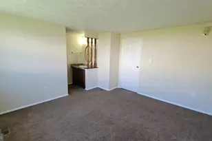 7626 Green Willow Ct, Landover, MD 20785 - Photo 12