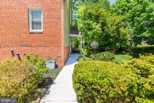 201 Castleton Pl, Upper Marlboro, MD 20774 - Photo 2
