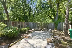 201 Castleton Pl, Upper Marlboro, MD 20774 - Photo 34