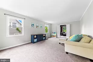 2415 Kelford Ln, Bowie, MD 20715 - Photo 2
