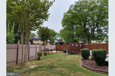 7119 Westchester Drive, Temple Hills, MD 20748 - Photo 10