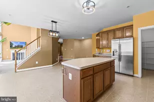 2501 Friendship Heights Dr, Fort Washington, MD 20744 - Photo 20
