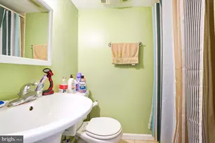 7218 Glenridge, Hyattsville, MD 20784 - Photo 24