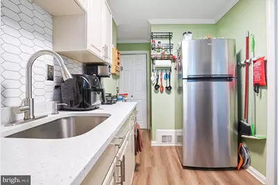 7218 Glenridge, Hyattsville, MD 20784 - Photo 14