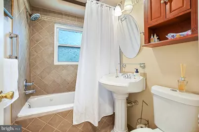 7218 Glenridge, Hyattsville, MD 20784 - Photo 22