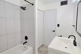 9720 Lake Pointe Ct, Upper Marlboro, MD 20774 - Photo 12