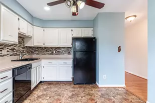 5922 Surratts Village Dr, Clinton, MD 20735 - Photo 10