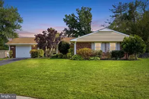 3826 Winchester Ln, Bowie, MD 20715 - Photo 2