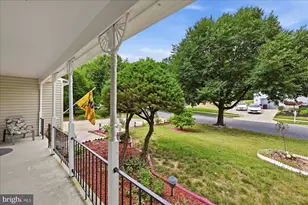 10215 Terraco Pl, Cheltenham, MD 20623 - Photo 2