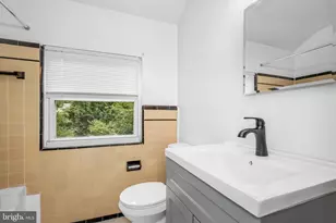 5803 Dewey, Landover, MD 20785 - Photo 24